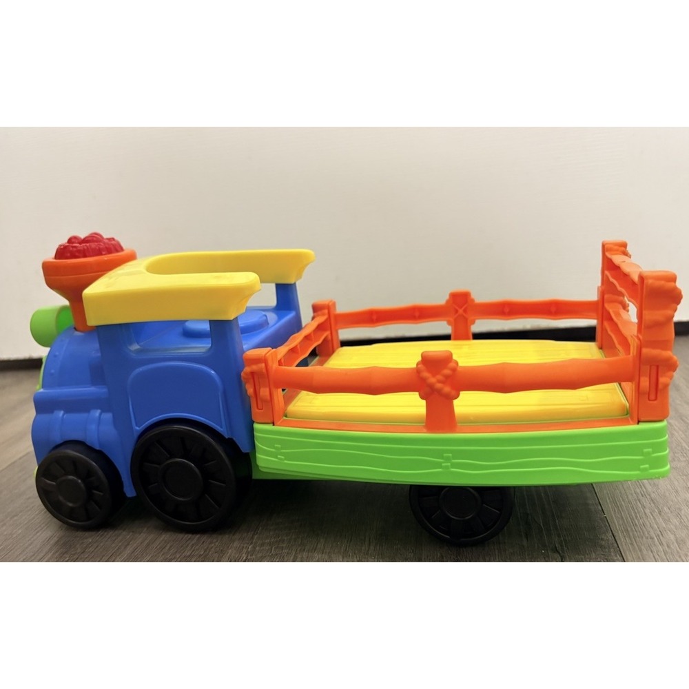 Fisher Price Little People Farm Train